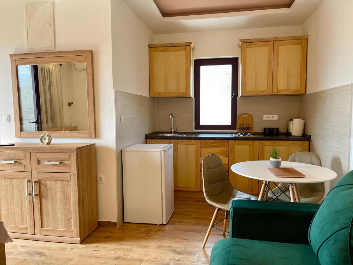 Apartments Four Countesses Virpazar Exterior photo