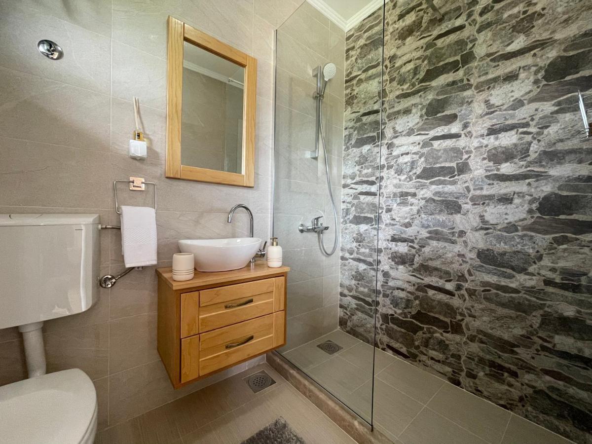 Apartments Four Countesses Virpazar Exterior photo
