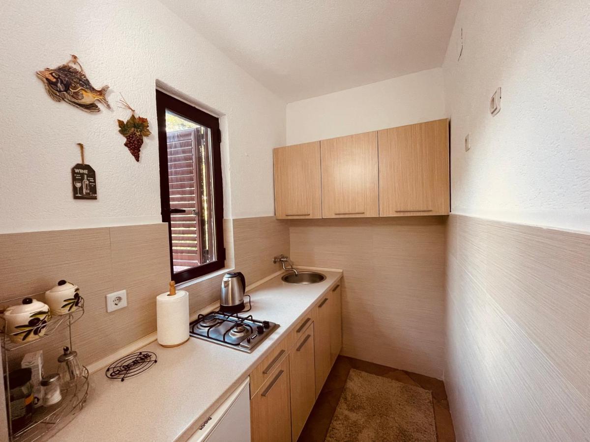 Apartments Four Countesses Virpazar Exterior photo