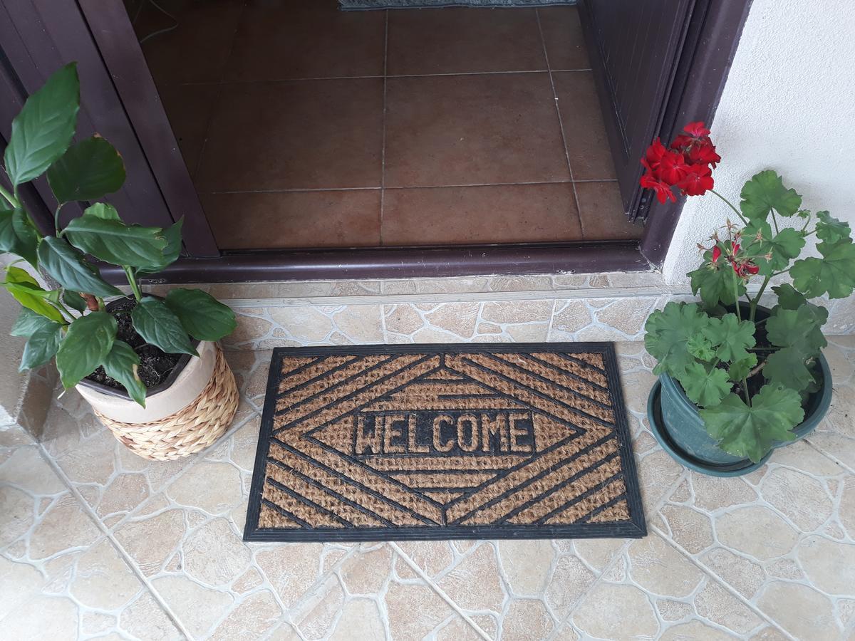 Apartments Four Countesses Virpazar Exterior photo