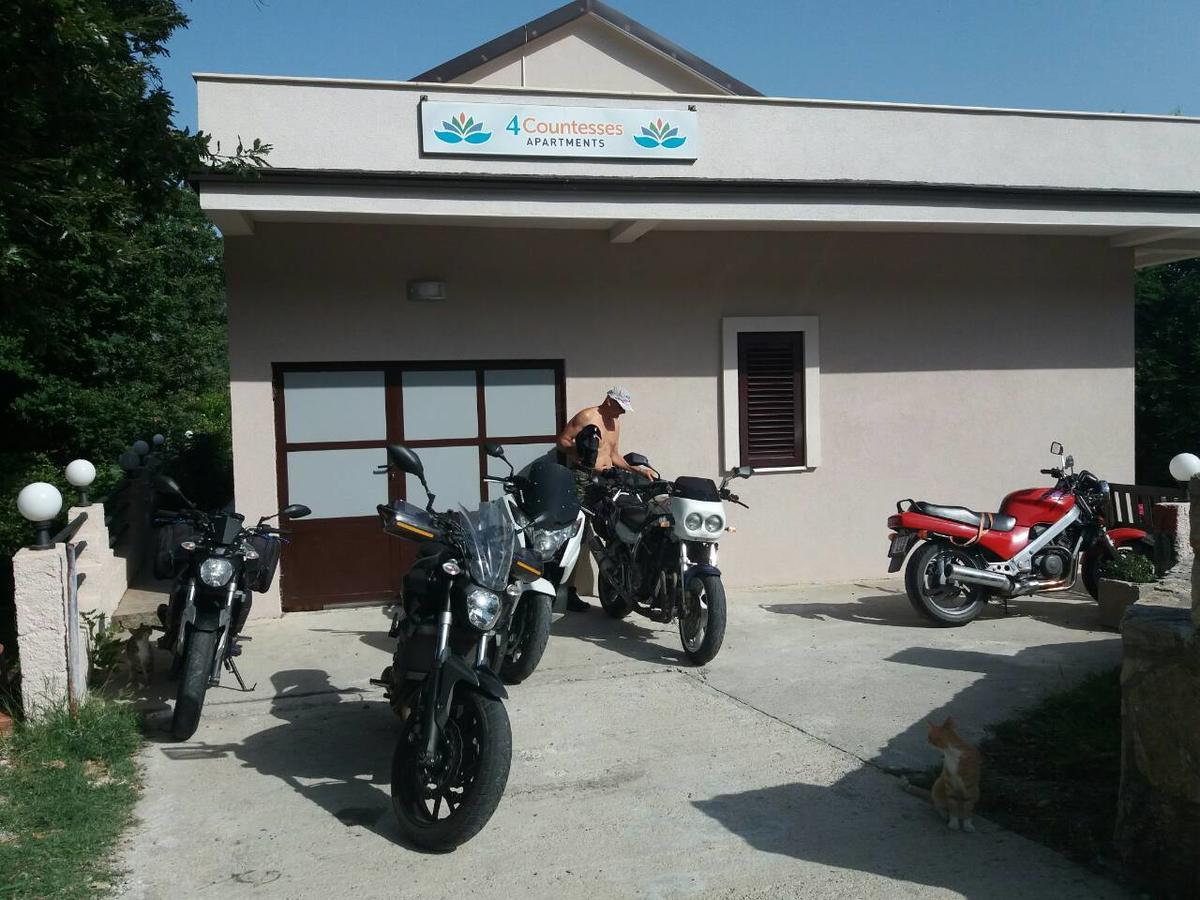 Apartments Four Countesses Virpazar Exterior photo
